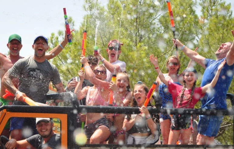 DSC_20001-57-scaled-870x555